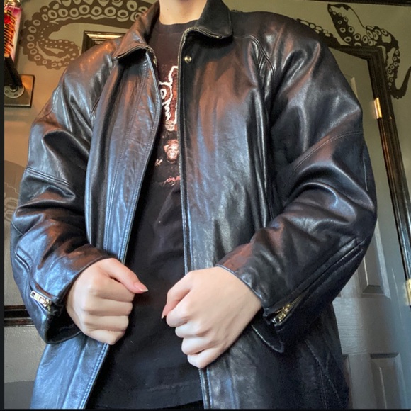 Women’s leather jacket - Picture 4 of 6